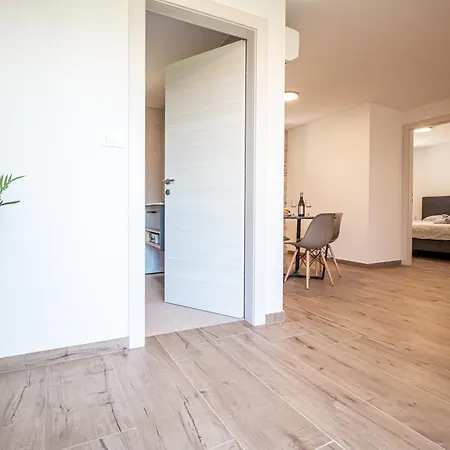 Apartman Ena *
