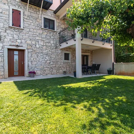 Ena Apartment Baderna